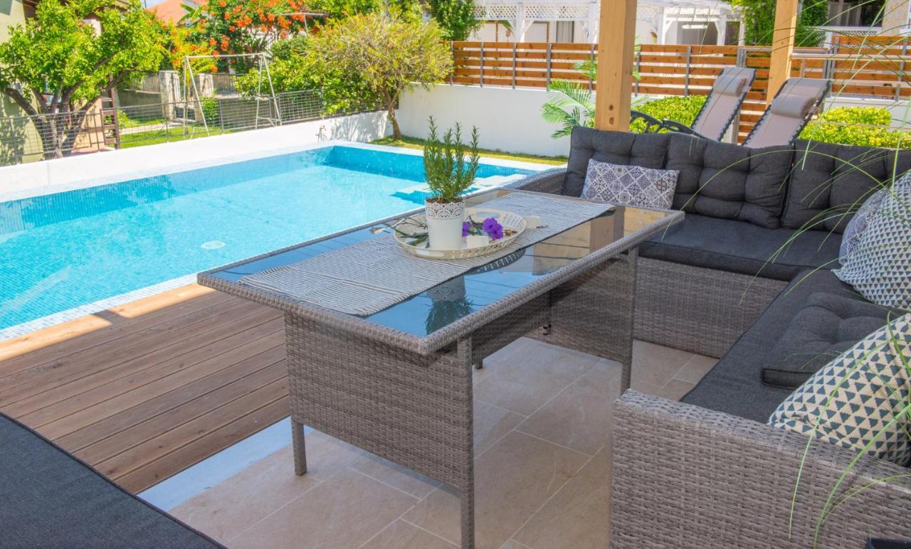 Acharavi Beach Villa Exteriér fotografie